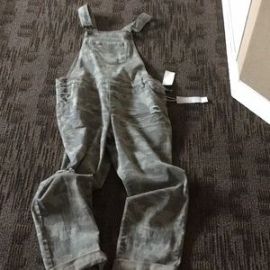 Vanilla star distressed camo overalls, NWT